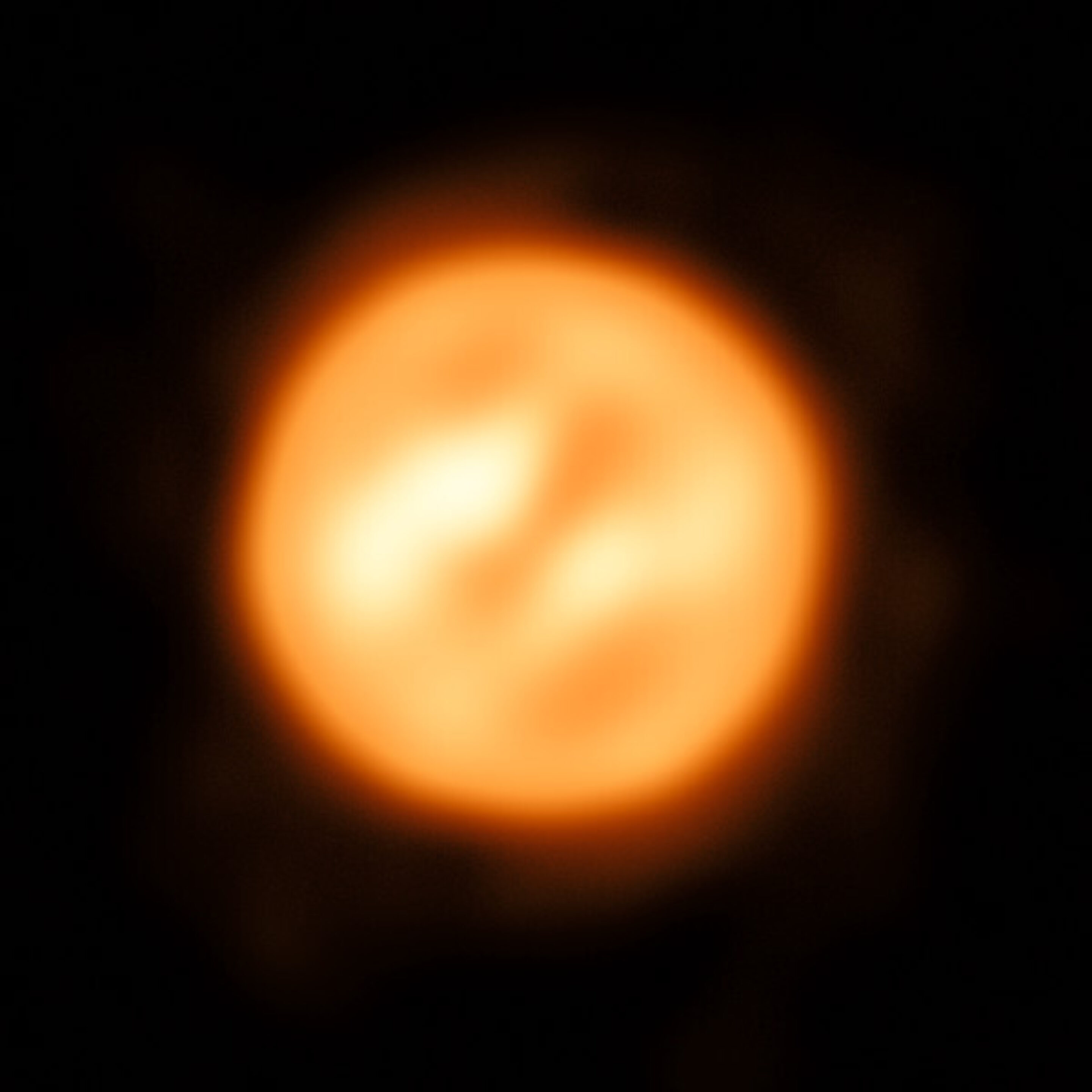 VLTI reconstructed view of the surface of Antares eso